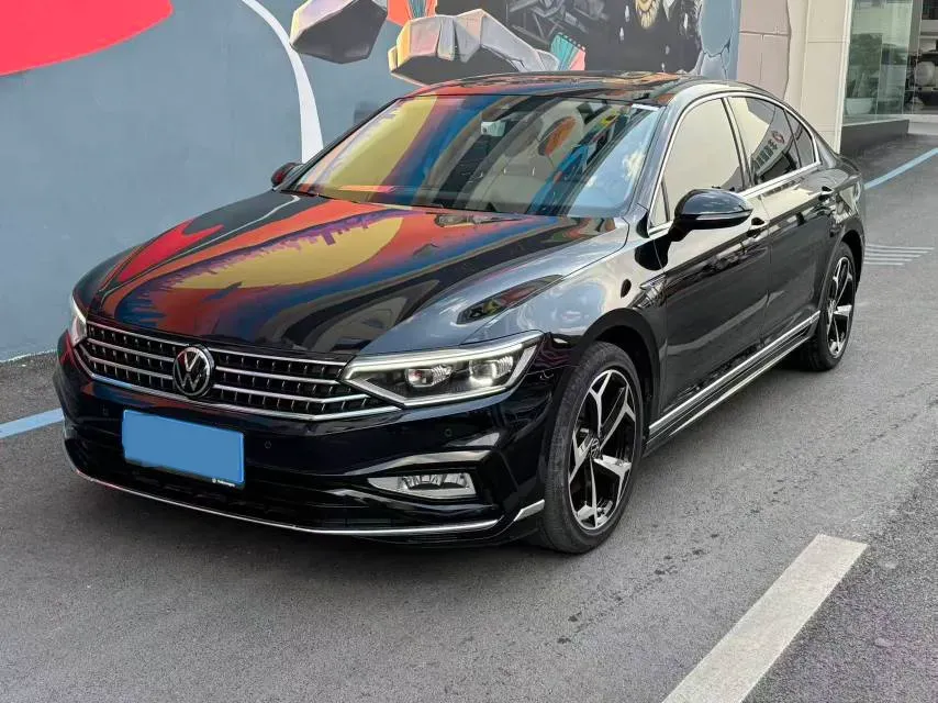 2023 Volkswagen Magotan 2.0T 186HP L4 7DCT,autocango,china used car exporter,china ev exporter,chinese used car exporter,chinese used ev exporter