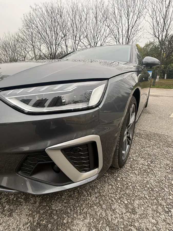 2020 Audi A4L 2.0T 190HP L4 7DCT,autocango,china used car exporter,china ev exporter,chinese used car exporter,chinese used ev exporter