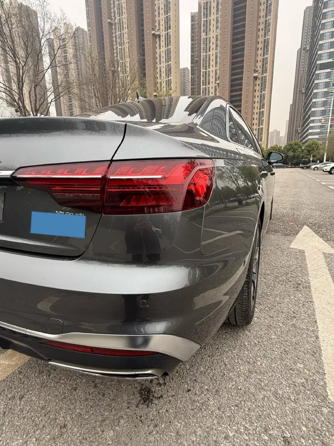 2020 Audi A4L 2.0T 190HP L4 7DCT,autocango,china used car exporter,china ev exporter,chinese used car exporter,chinese used ev exporter