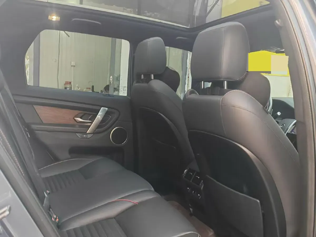 2020 Land Rover Discovery Sport 2.0T 249HP L4 9AT,autocango,china used car exporter,china ev exporter,chinese used car exporter,chinese used ev exporter
