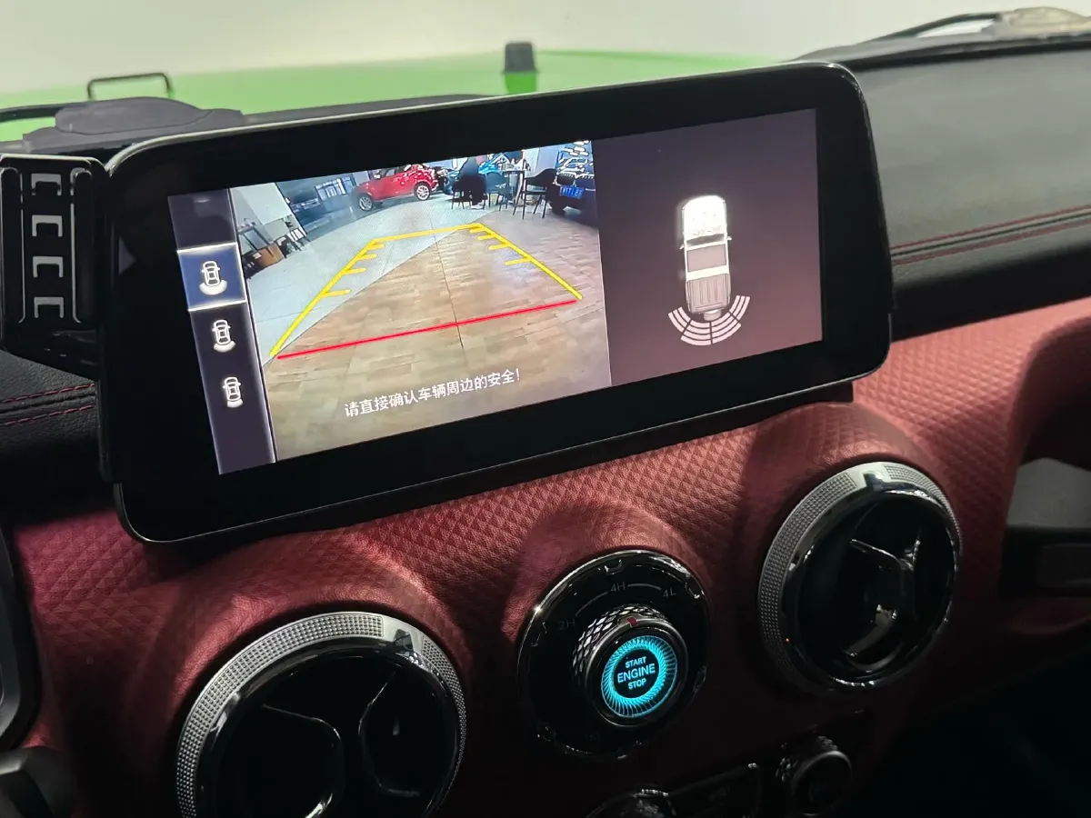 2020 Beijing BJ40 2.0T 224HP L4 8AT,autocango,china used car exporter,china ev exporter,chinese used car exporter,chinese used ev exporter