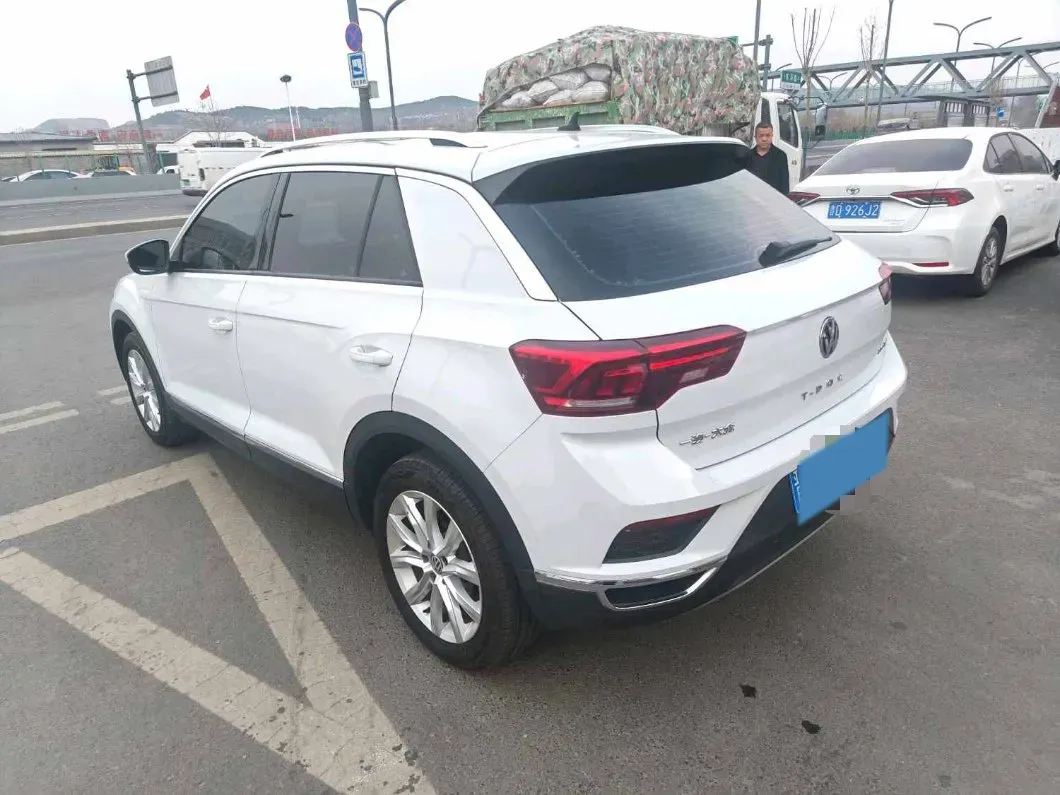2019 Volkswagen T-Roc 1.4T 131HP L4 7DCT,autocango,china used car exporter,china ev exporter,chinese used car exporter,chinese used ev exporter