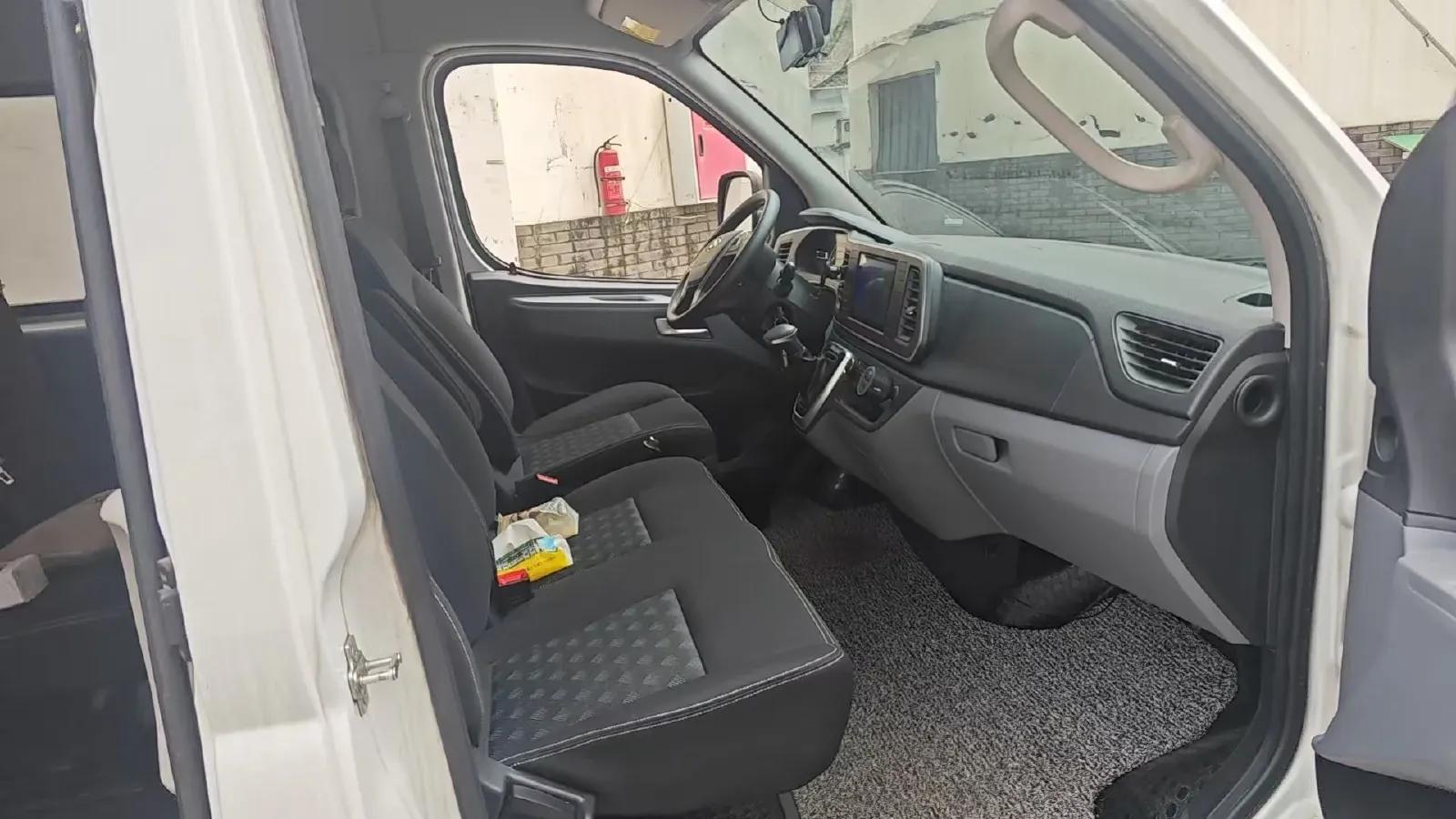 2023 MAXUS Interstellar 2.0T 163HP L4 6MT,autocango,china used car exporter,china ev exporter,chinese used car exporter,chinese used ev exporter