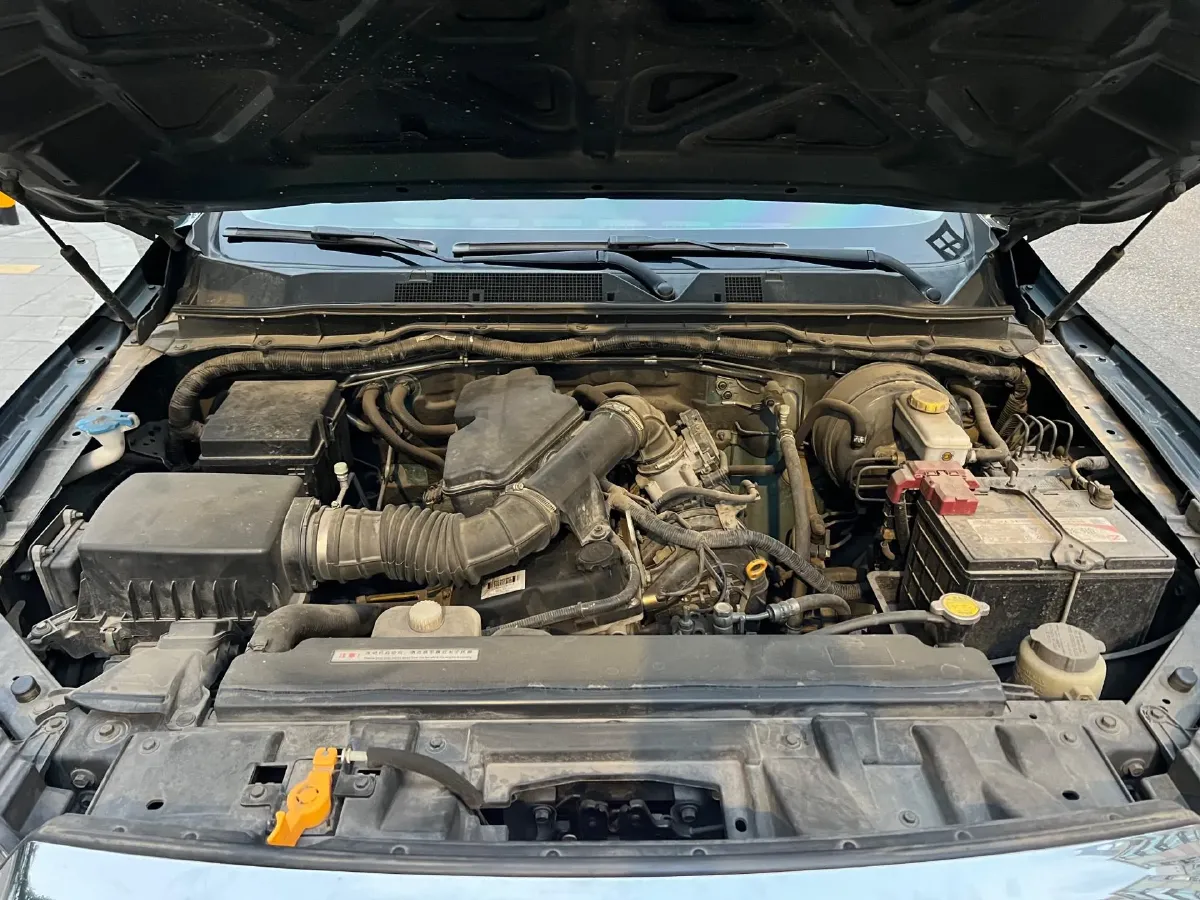 2020 Dongfeng RuiQi 6 2.4L 158HP L4 5MT,autocango,china used car exporter,china ev exporter,chinese used car exporter,chinese used ev exporter