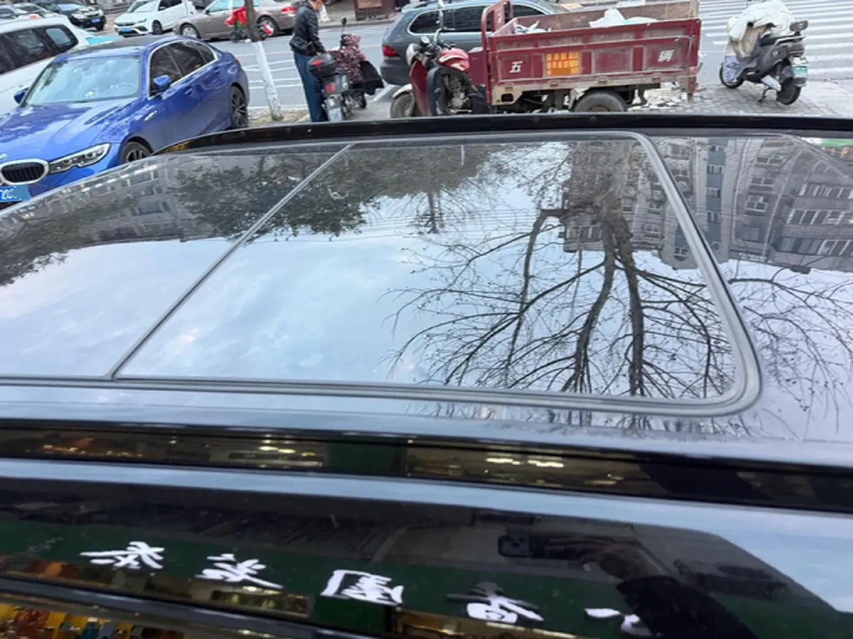 2022 Cadillac XT5 2.0T 237HP L4 9AT,autocango,china used car exporter,china ev exporter,chinese used car exporter,chinese used ev exporter