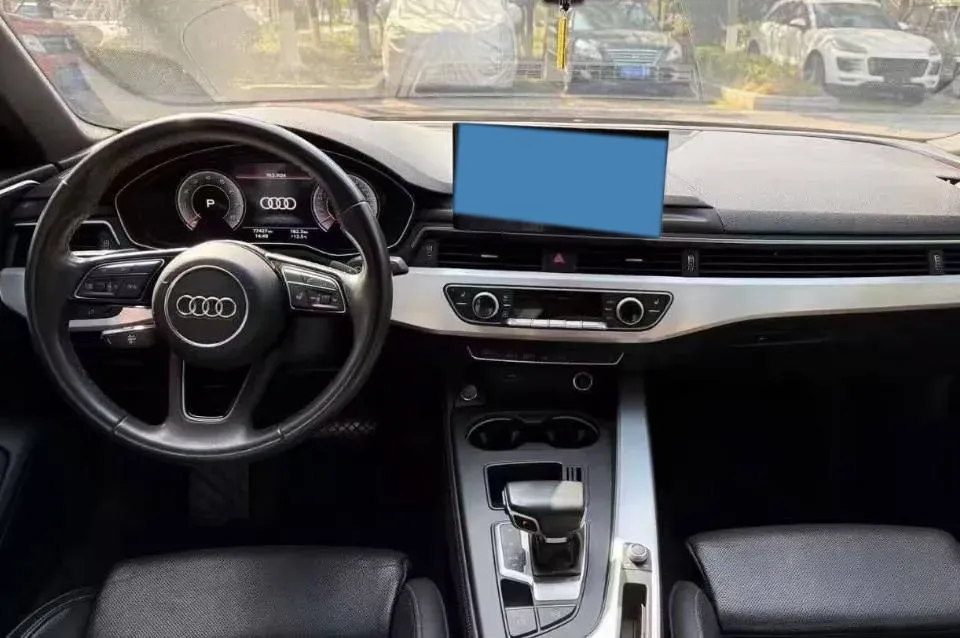 2022 Audi A4L 2.0T 190HP L4 7DCT,autocango,china used car exporter,china ev exporter,chinese used car exporter,chinese used ev exporter