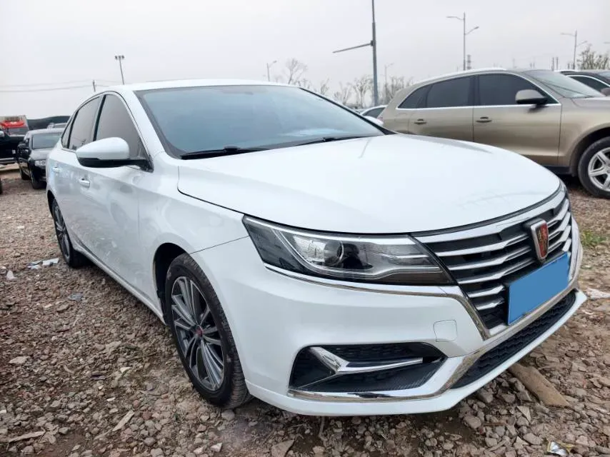2019 Roewe i6 1.6L 125HP L4 5MT,autocango,china used car exporter,china ev exporter,chinese used car exporter,chinese used ev exporter