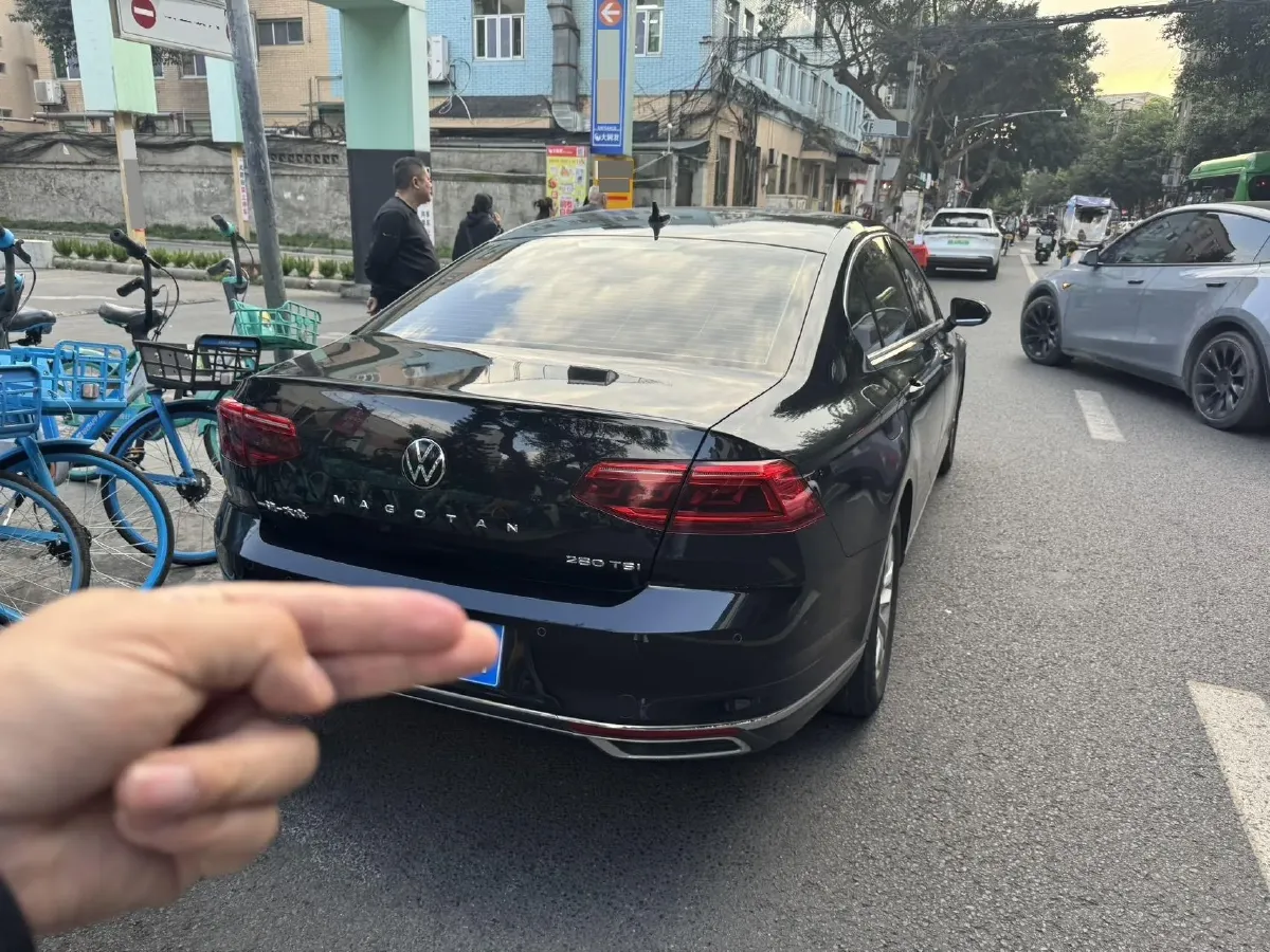 2020 Volkswagen Magotan 1.4T 150HP L4 7DCT,autocango,china used car exporter,china ev exporter,chinese used car exporter,chinese used ev exporter