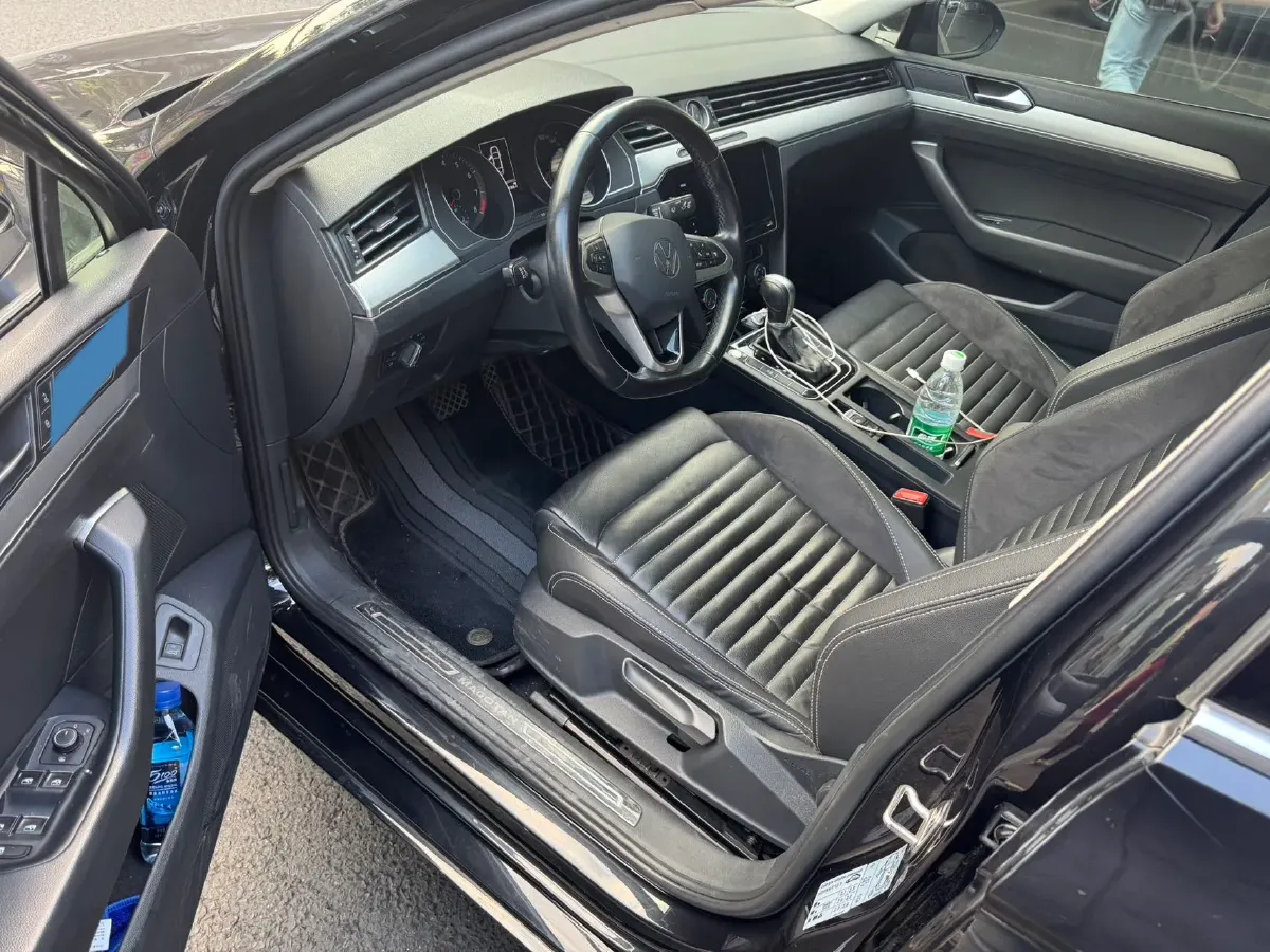 2020 Volkswagen Magotan 1.4T 150HP L4 7DCT,autocango,china used car exporter,china ev exporter,chinese used car exporter,chinese used ev exporter