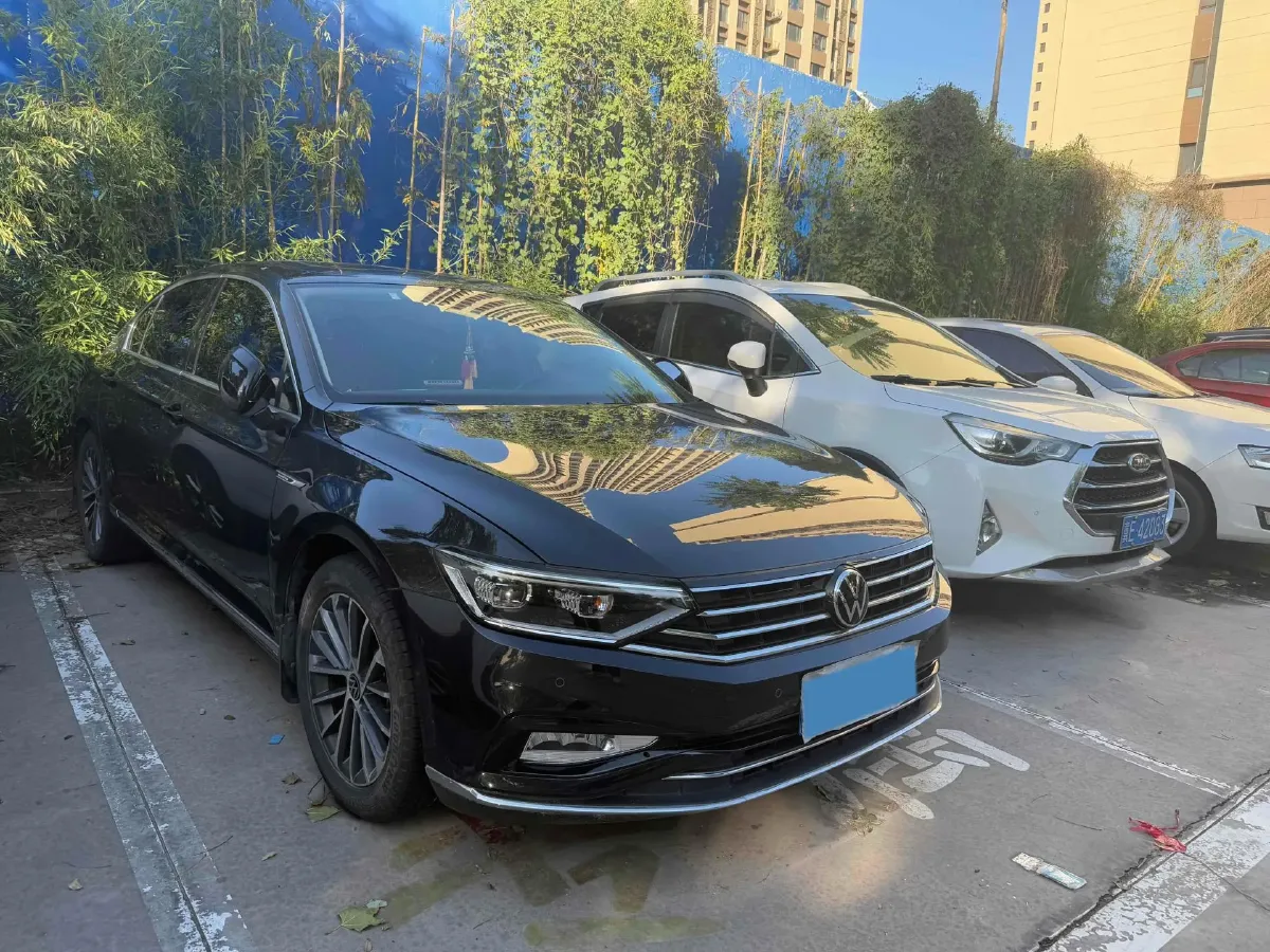 2020 Volkswagen Magotan 2.0T 186HP L4 7DCT,autocango,china used car exporter,china ev exporter,chinese used car exporter,chinese used ev exporter