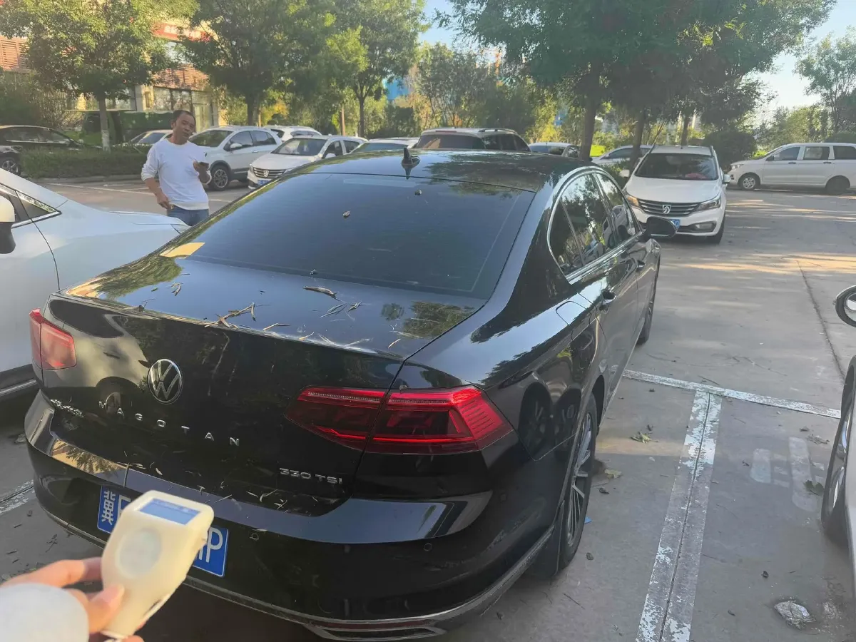 2020 Volkswagen Magotan 2.0T 186HP L4 7DCT,autocango,china used car exporter,china ev exporter,chinese used car exporter,chinese used ev exporter