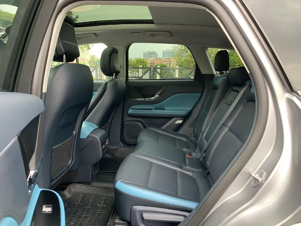 2024 Lincoln Corsair 1.5T 193HP L4 E-CVT Hybrid,autocango,china used car exporter,china ev exporter,chinese used car exporter,chinese used ev exporter