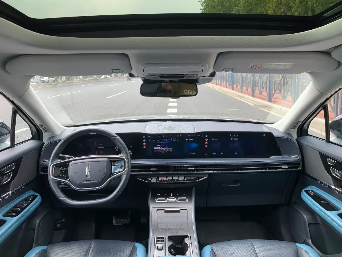 2024 Lincoln Corsair 1.5T 193HP L4 E-CVT Hybrid,autocango,china used car exporter,china ev exporter,chinese used car exporter,chinese used ev exporter