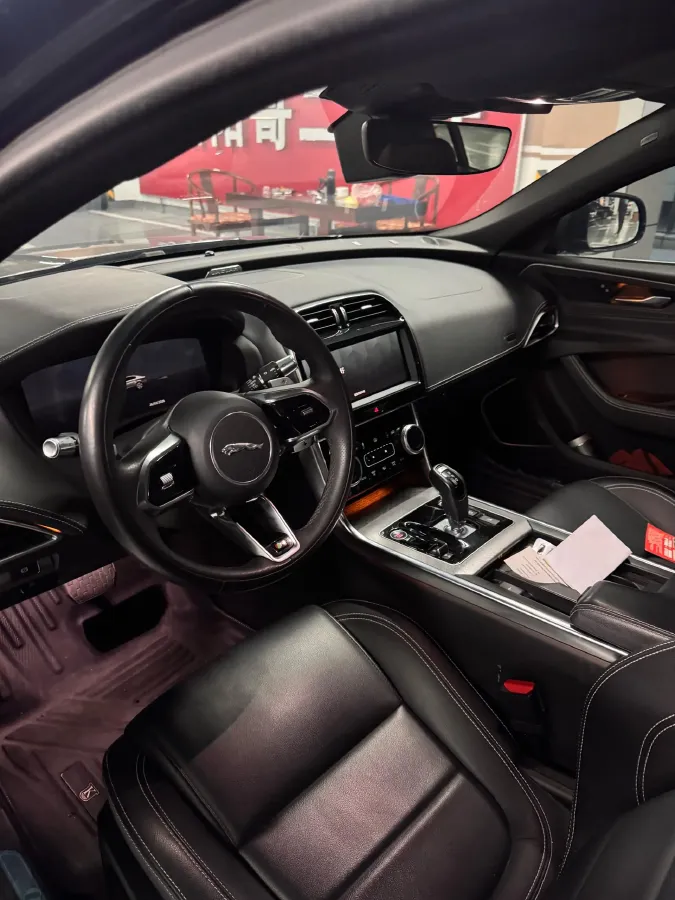 2021 Jaguar XEL 2.0T 250HP L4 8AT,autocango,china used car exporter,china ev exporter,chinese used car exporter,chinese used ev exporter