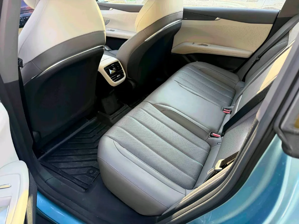 2024 Deepal L07 1.5L 98HP L4 REEV 28.39KWH,autocango,china used car exporter,china ev exporter,chinese used car exporter,chinese used ev exporter