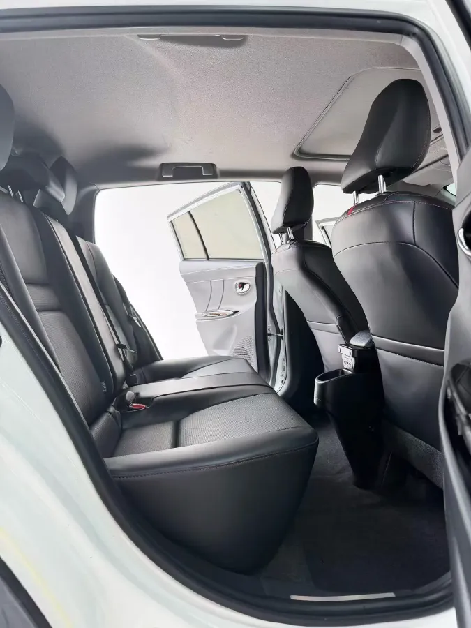 2021 Toyota Yaris L 1.5L 112HP L4 CVT,autocango,china used car exporter,china ev exporter,chinese used car exporter,chinese used ev exporter