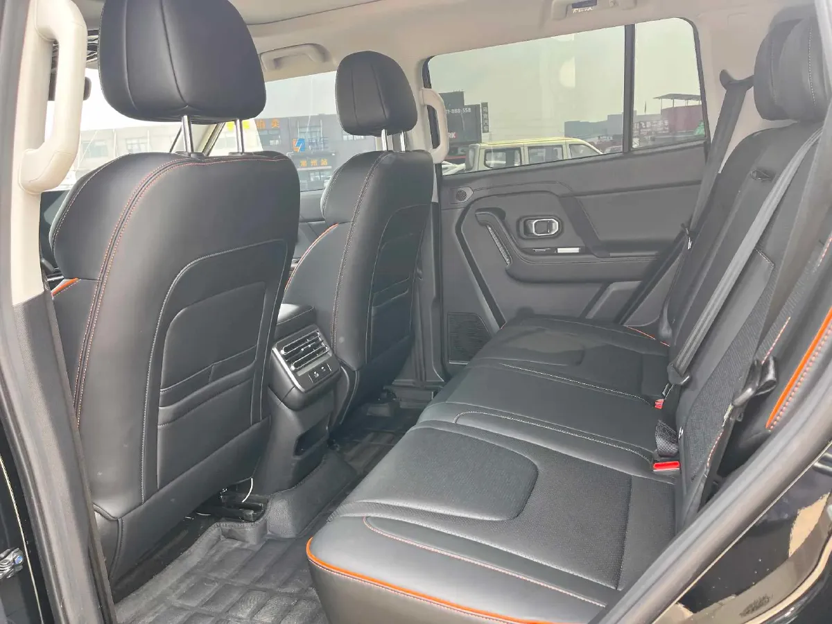 2025 Jetour Traveller 1.5T 184HP L4 7DCT,autocango,china used car exporter,china ev exporter,chinese used car exporter,chinese used ev exporter