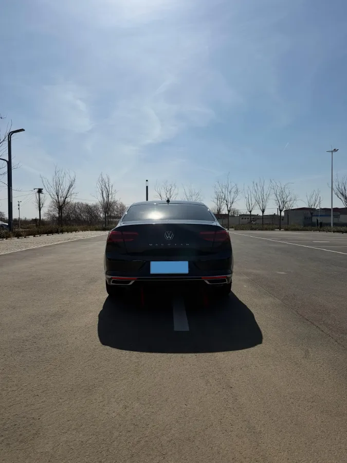 2020 Volkswagen Magotan 2.0T 186HP L4 7DCT,autocango,china used car exporter,china ev exporter,chinese used car exporter,chinese used ev exporter