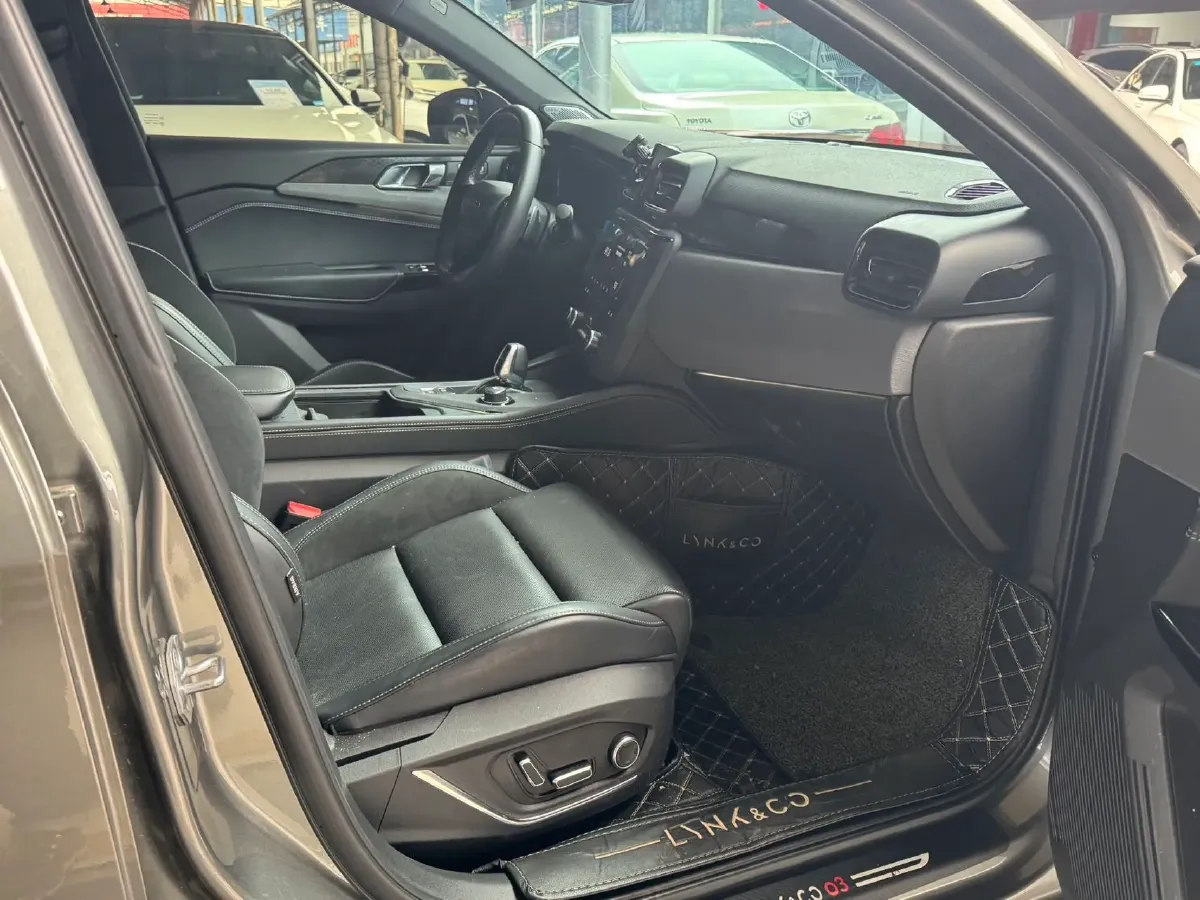 2022 LYNK&CO 03 2.0T 190HP L4 7DCT,autocango,china used car exporter,china ev exporter,chinese used car exporter,chinese used ev exporter