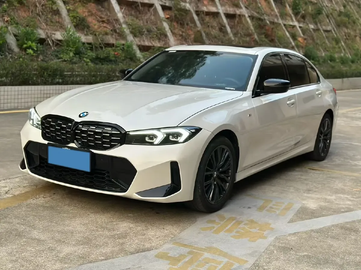 2025 BMW 3 Series 2.0T 184HP L4 8AT,autocango,china used car exporter,china ev exporter,chinese used car exporter,chinese used ev exporter