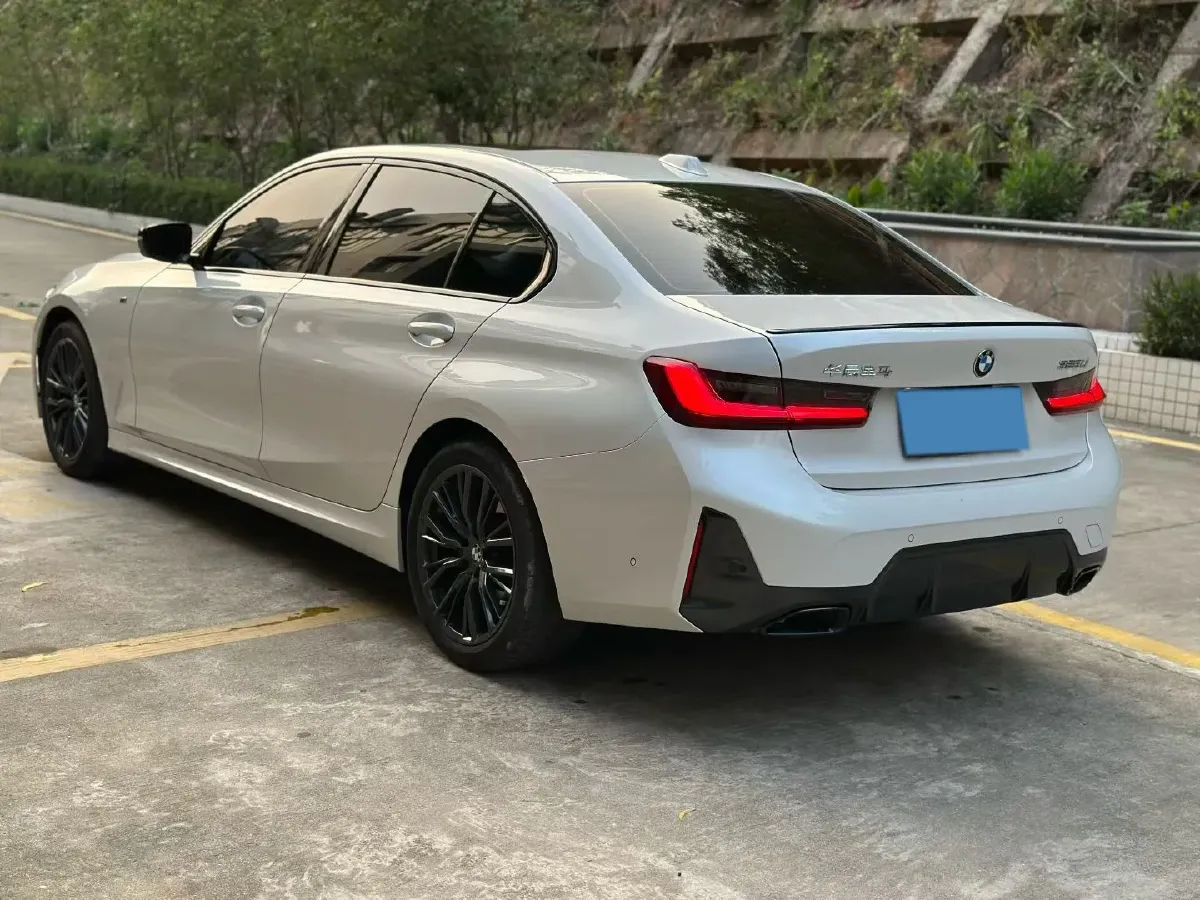 2025 BMW 3 Series 2.0T 184HP L4 8AT,autocango,china used car exporter,china ev exporter,chinese used car exporter,chinese used ev exporter