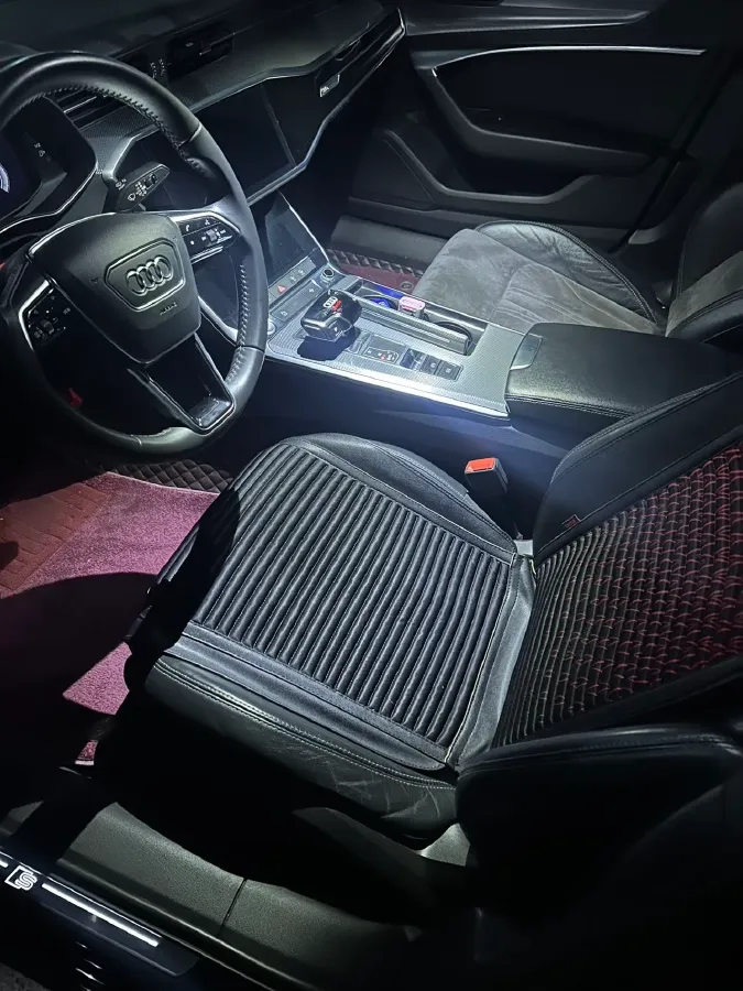 2020 Audi A6L 2.0T 224HP L4 7DCT,autocango,china used car exporter,china ev exporter,chinese used car exporter,chinese used ev exporter