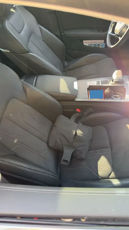 2024 Audi A7L 2.0T 245HP L4 7DCT,autocango,china used car exporter,china ev exporter,chinese used car exporter,chinese used ev exporter