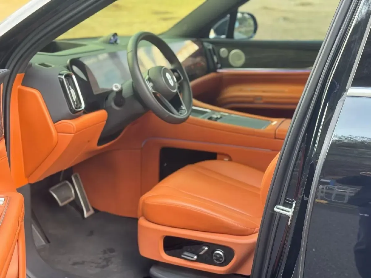 2024 AITO AITO M9 1.5T 152HP L4 REEV 52KWH,autocango,china used car exporter,china ev exporter,chinese used car exporter,chinese used ev exporter