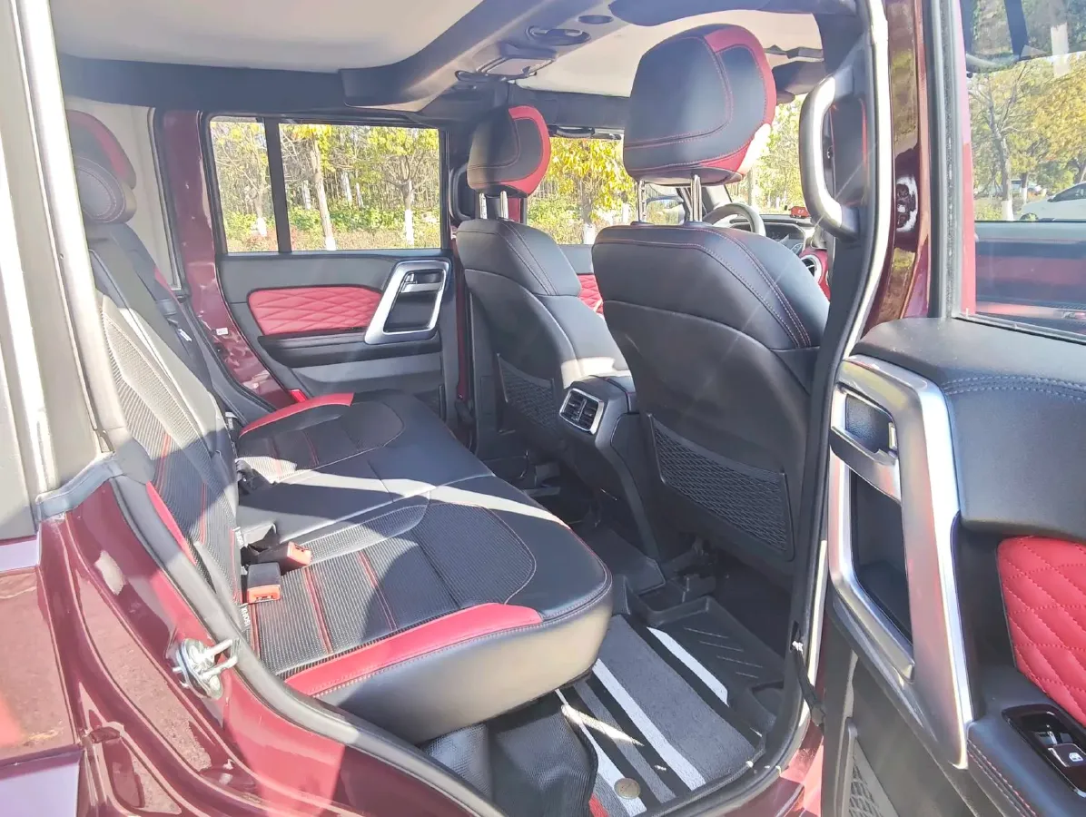 2018 Beijing BJ40 2.3T 250HP L4 6AT,autocango,china used car exporter,china ev exporter,chinese used car exporter,chinese used ev exporter