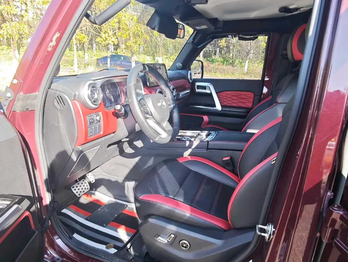 2018 Beijing BJ40 2.3T 250HP L4 6AT,autocango,china used car exporter,china ev exporter,chinese used car exporter,chinese used ev exporter