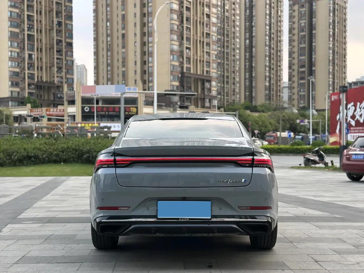 2024 Geely Preface 1.5T 163HP L4 3DHT Hybrid,autocango,china used car exporter,china ev exporter,chinese used car exporter,chinese used ev exporter