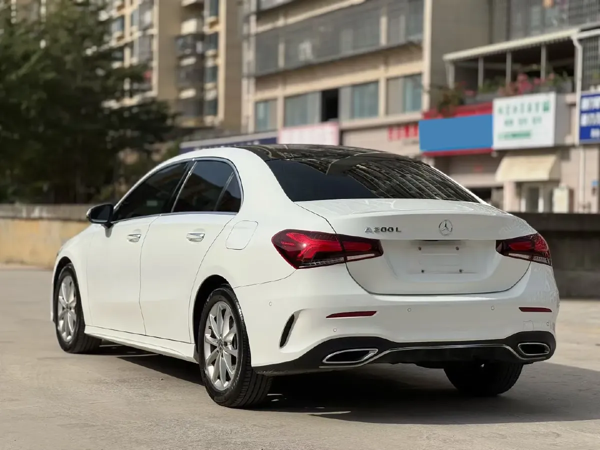 2021 Mercedes-Benz A Class 1.3T 163HP L4 7DCT,autocango,china used car exporter,china ev exporter,chinese used car exporter,chinese used ev exporter
