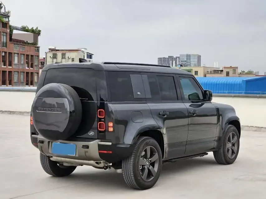 2023 Land Rover Defender 3.0T 400HP L6 8AT,autocango,china used car exporter,china ev exporter,chinese used car exporter,chinese used ev exporter