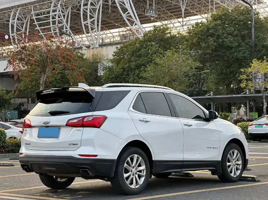 2018 Chevrolet Equinox 2.0T 260HP L4 9AT,autocango,china used car exporter,china ev exporter,chinese used car exporter,chinese used ev exporter