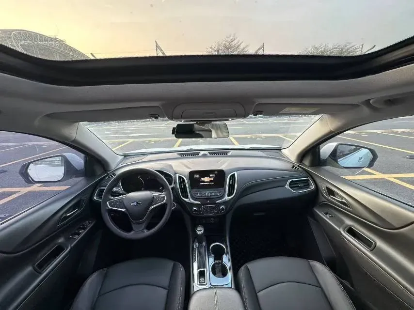 2018 Chevrolet Equinox 2.0T 260HP L4 9AT,autocango,china used car exporter,china ev exporter,chinese used car exporter,chinese used ev exporter