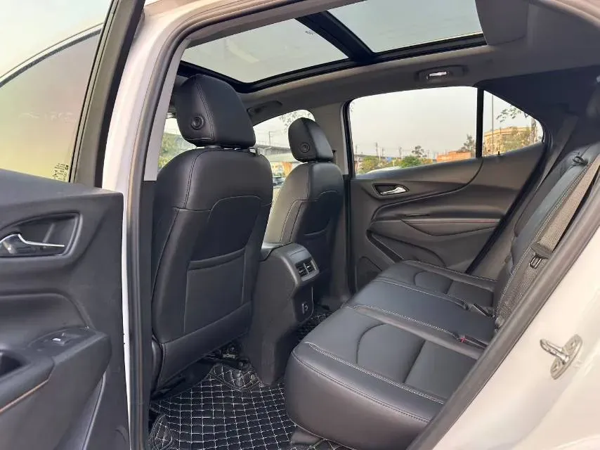 2018 Chevrolet Equinox 2.0T 260HP L4 9AT,autocango,china used car exporter,china ev exporter,chinese used car exporter,chinese used ev exporter