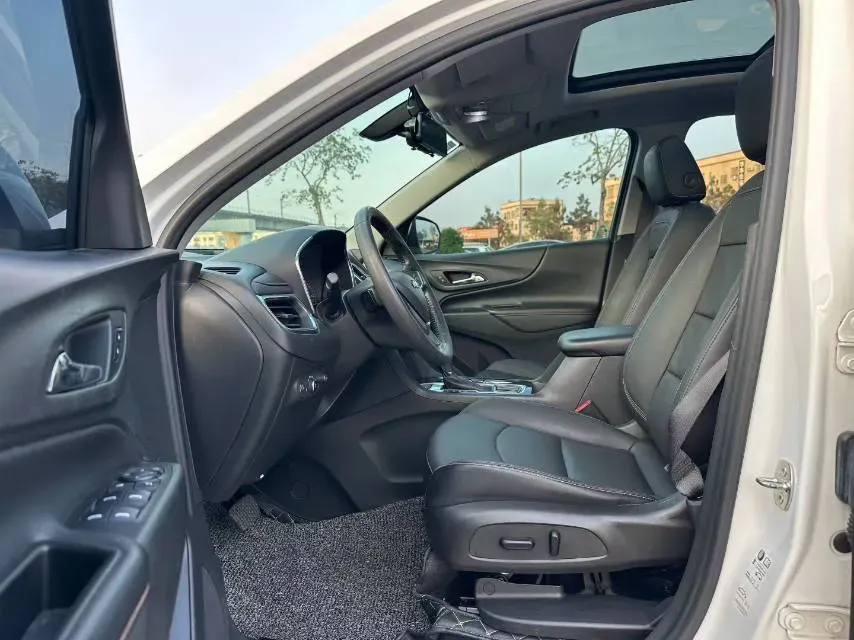 2018 Chevrolet Equinox 2.0T 260HP L4 9AT,autocango,china used car exporter,china ev exporter,chinese used car exporter,chinese used ev exporter