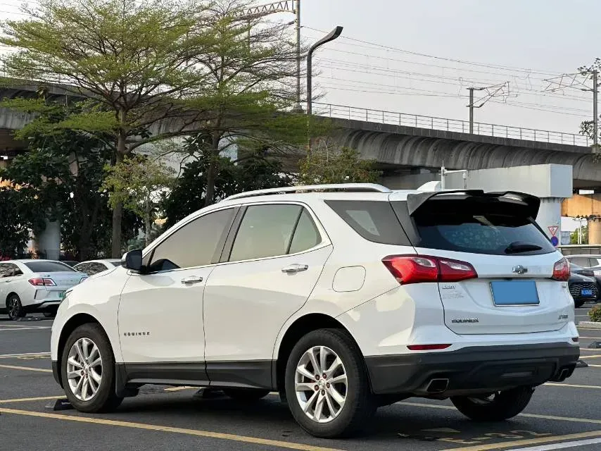 2018 Chevrolet Equinox 2.0T 260HP L4 9AT,autocango,china used car exporter,china ev exporter,chinese used car exporter,chinese used ev exporter