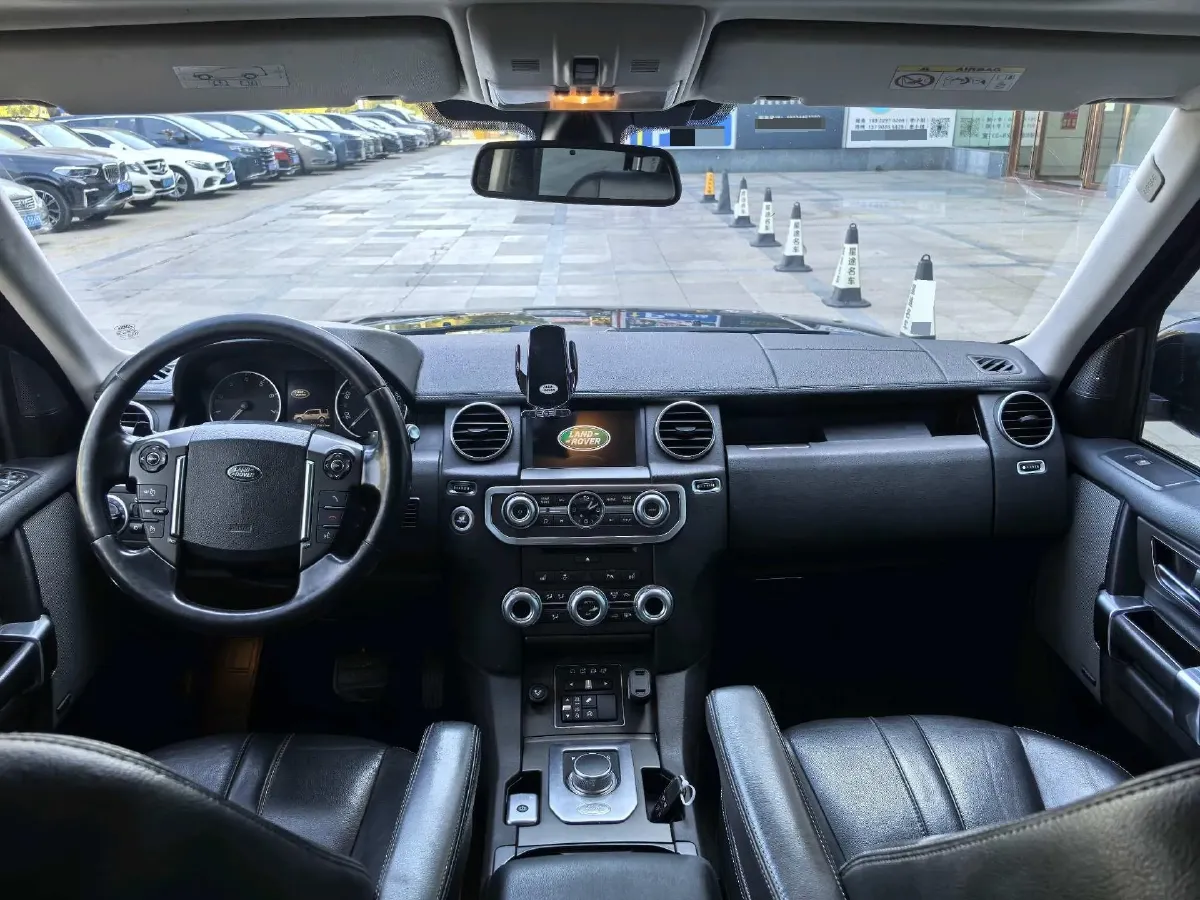 2016 Land Rover Discovery 3.0T 340HP V6 8AT,autocango,china used car exporter,china ev exporter,chinese used car exporter,chinese used ev exporter