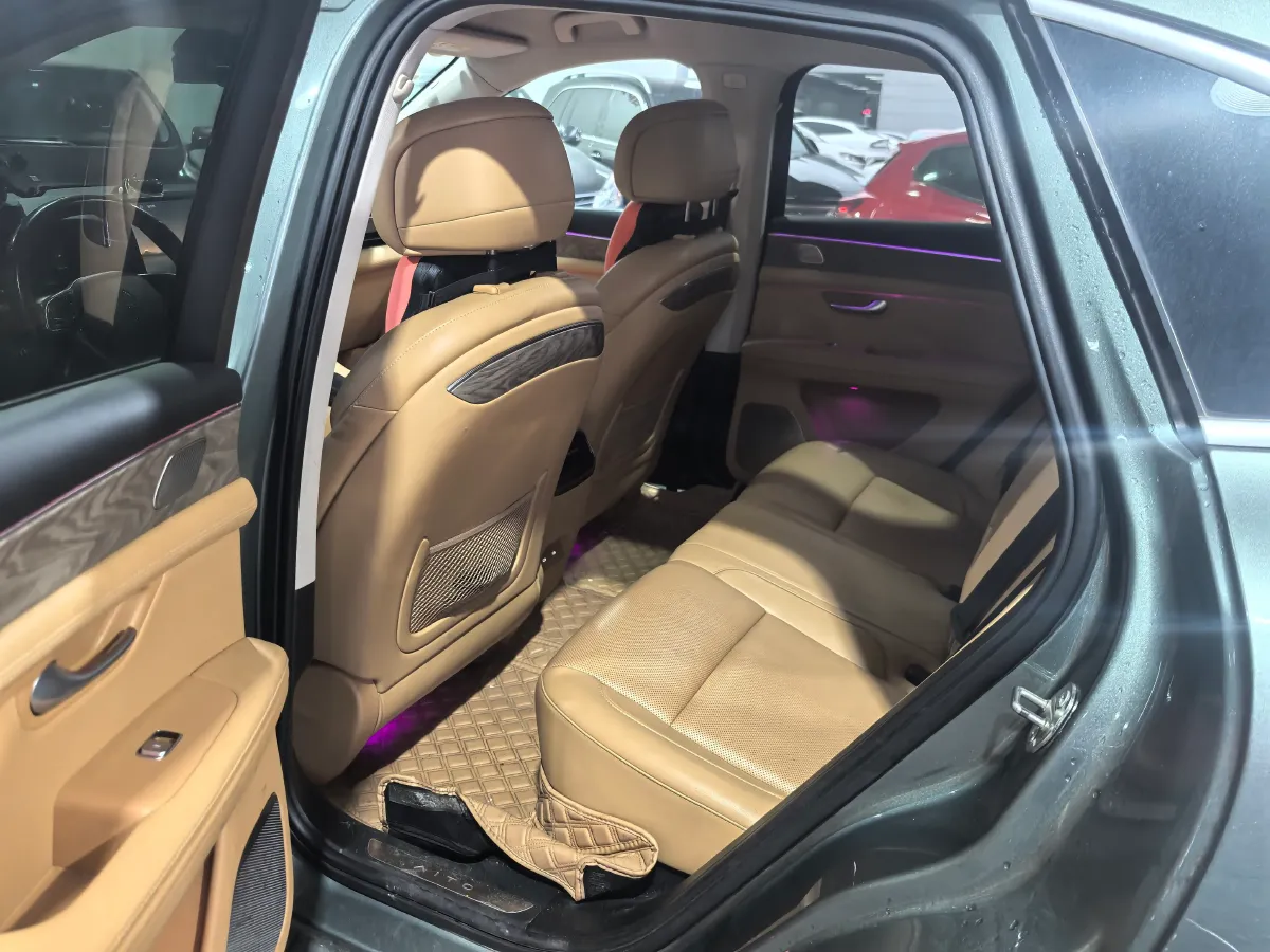 2022 AITO AITO M5 Range Extended 125HP REEV 40KWH,autocango,china used car exporter,china ev exporter,chinese used car exporter,chinese used ev exporter