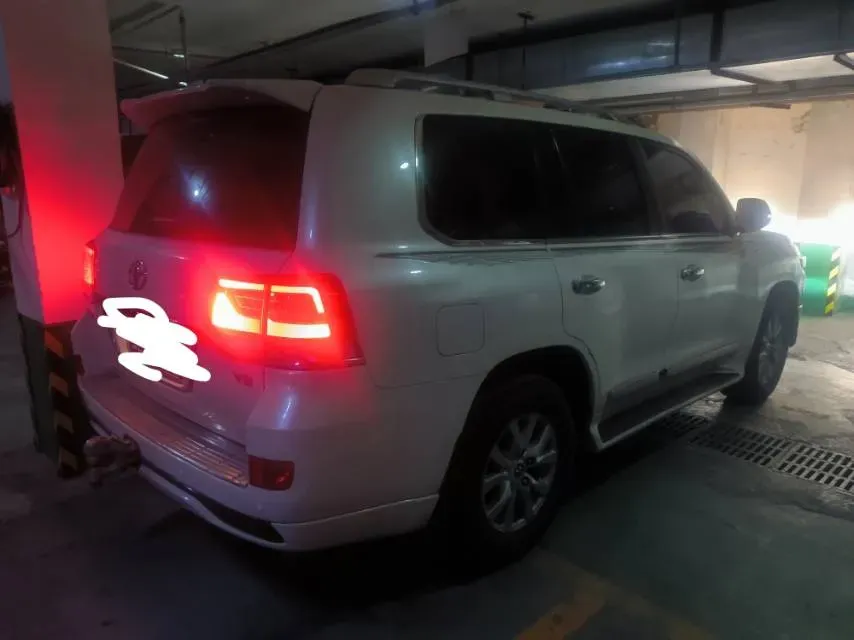 2015 Toyota Land Cruiser 4.6L 310HP V8 6AT,autocango,china used car exporter,china ev exporter,chinese used car exporter,chinese used ev exporter