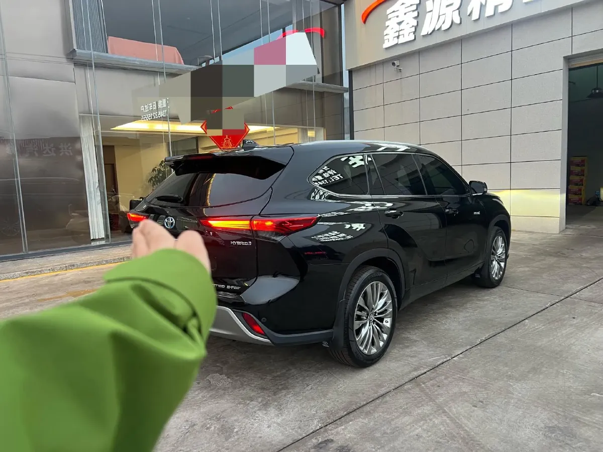 2022 Toyota Highlander 2.5L 192HP L4 E-CVT Hybrid,autocango,china used car exporter,china ev exporter,chinese used car exporter,chinese used ev exporter
