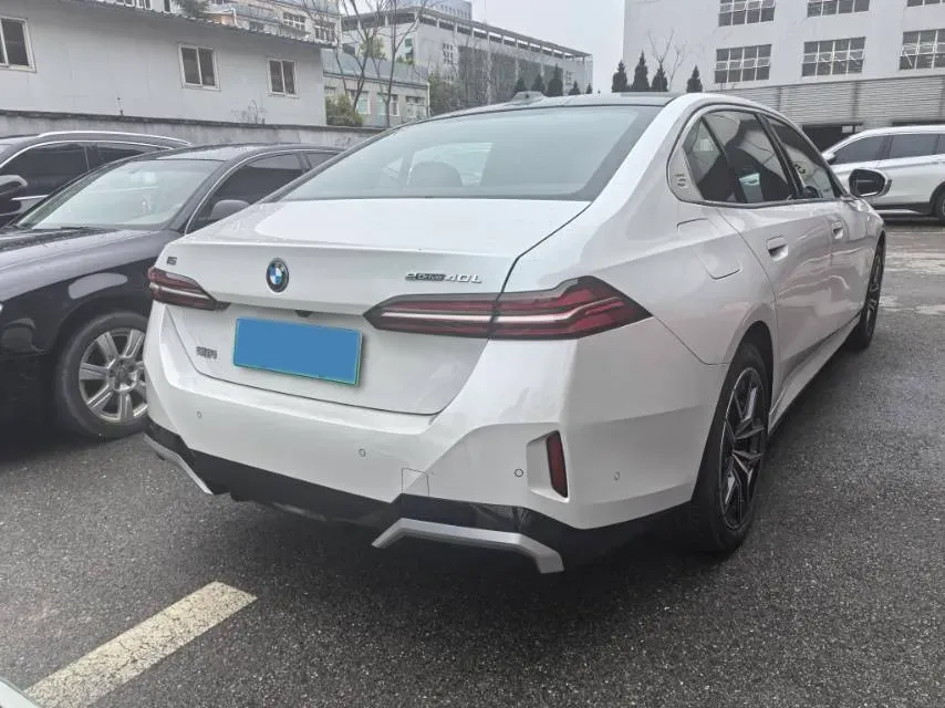 2025 BMW i5 BEV 96.96KWH,autocango,china used car exporter,china ev exporter,chinese used car exporter,chinese used ev exporter