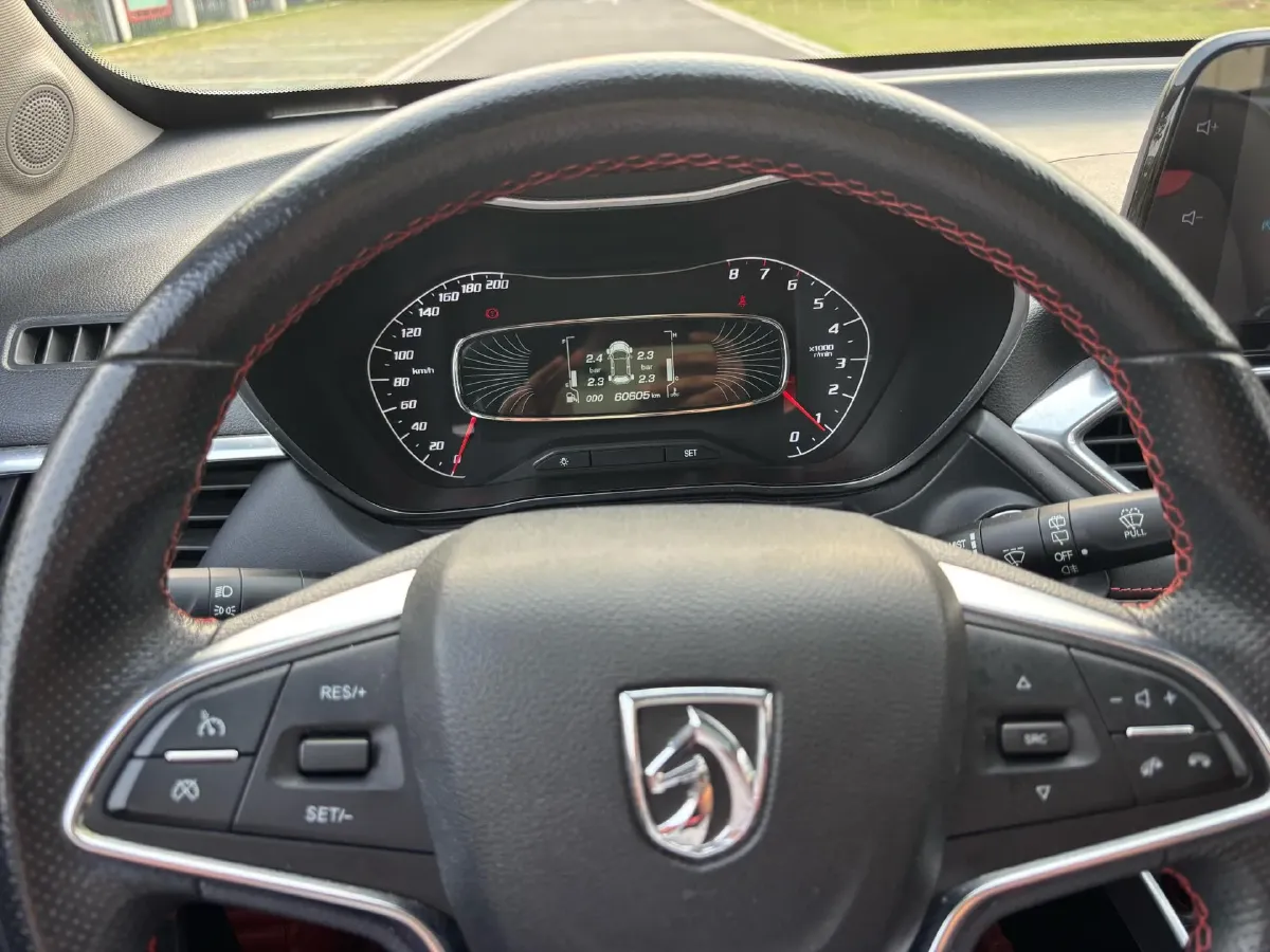 2019 Yema BoJun 1.5L 112HP L4 5MT,autocango,china used car exporter,china ev exporter,chinese used car exporter,chinese used ev exporter