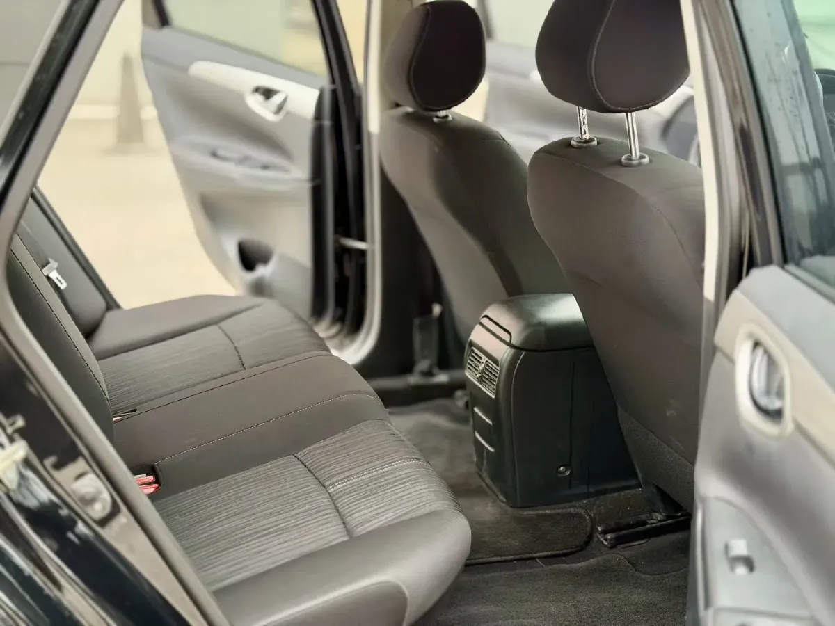 2021 Nissan Sylphy 1.6L 122HP L4 CVT,autocango,china used car exporter,china ev exporter,chinese used car exporter,chinese used ev exporter