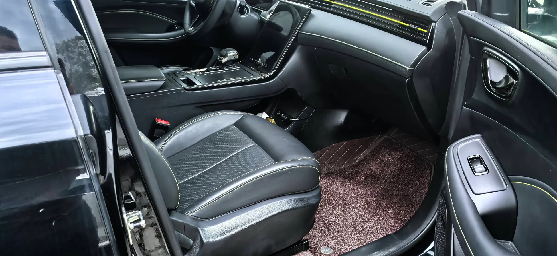 2021 Roewe RX5 1.5T 173HP L4 7DCT,autocango,china used car exporter,china ev exporter,chinese used car exporter,chinese used ev exporter