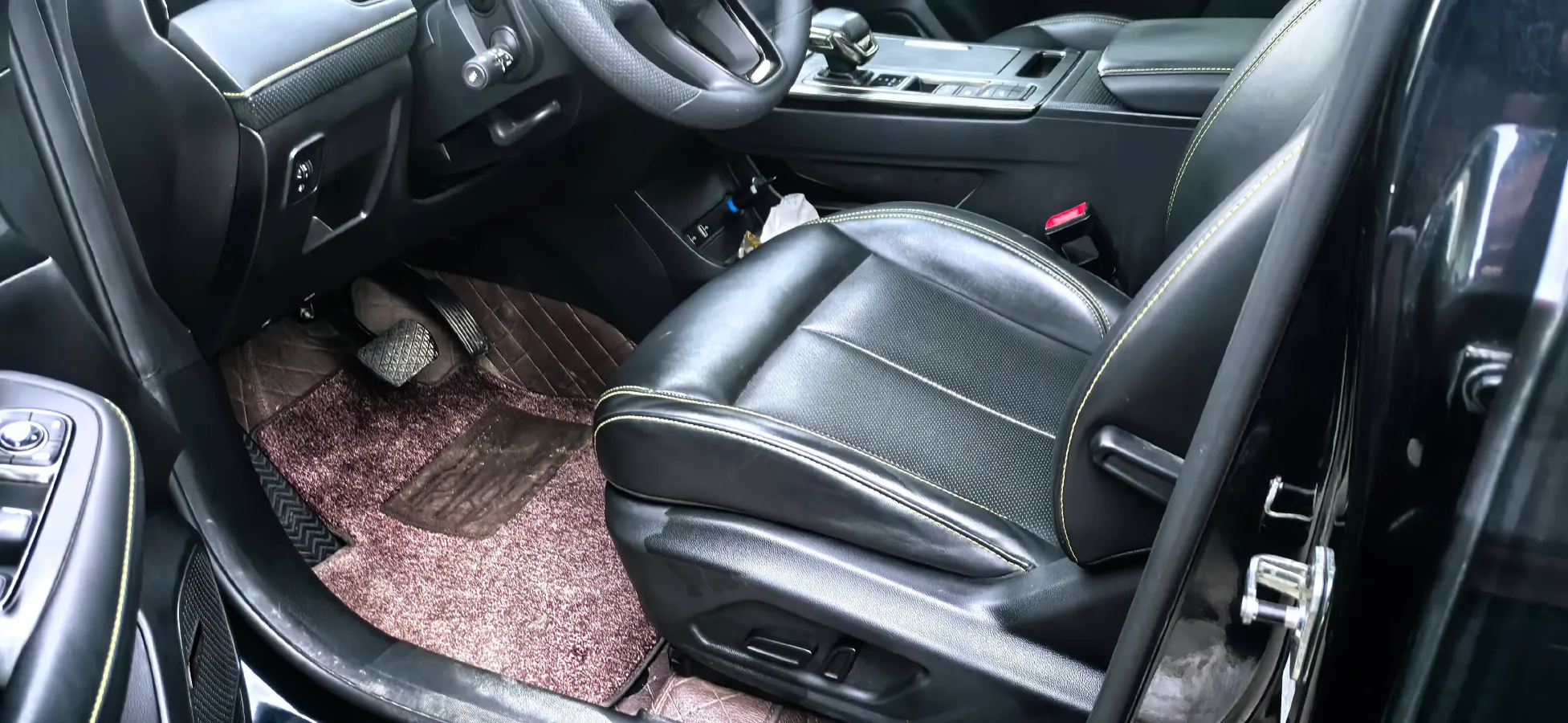 2021 Roewe RX5 1.5T 173HP L4 7DCT,autocango,china used car exporter,china ev exporter,chinese used car exporter,chinese used ev exporter