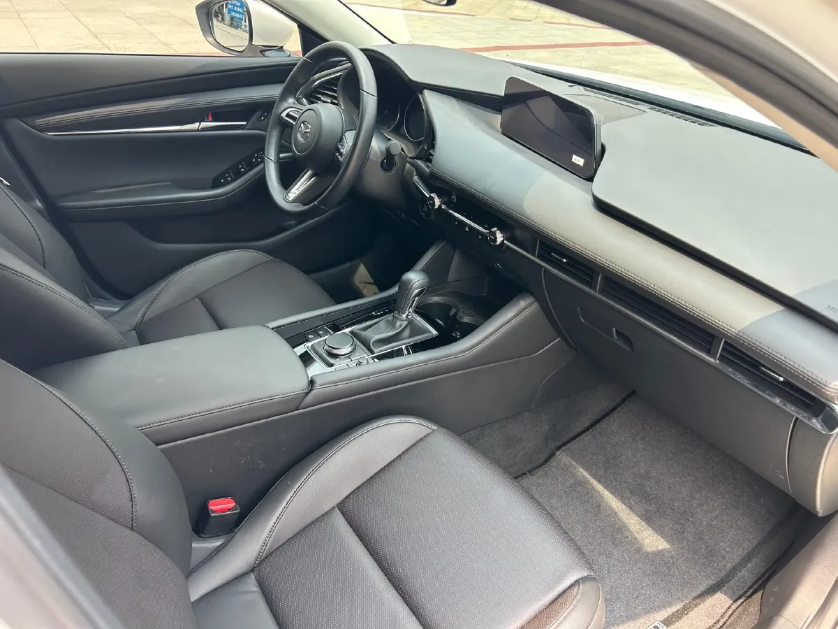 2023 Mazda 3 Axela 2.0L 158HP L4 6AT,autocango,china used car exporter,china ev exporter,chinese used car exporter,chinese used ev exporter