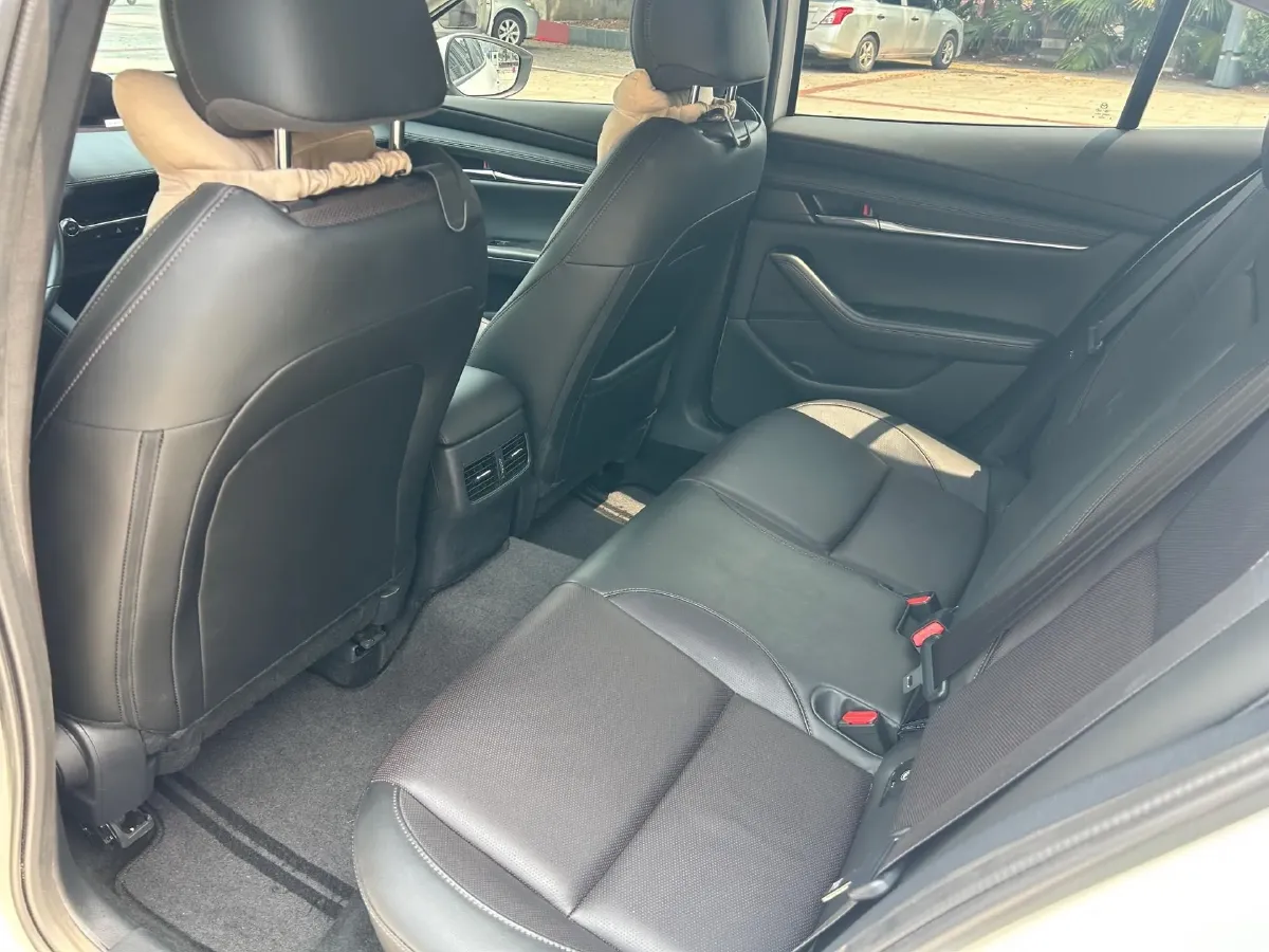 2023 Mazda 3 Axela 2.0L 158HP L4 6AT,autocango,china used car exporter,china ev exporter,chinese used car exporter,chinese used ev exporter