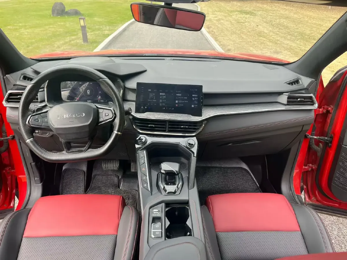 2020 LYNK&CO 06 1.5T 177HP L3 7DCT,autocango,china used car exporter,china ev exporter,chinese used car exporter,chinese used ev exporter